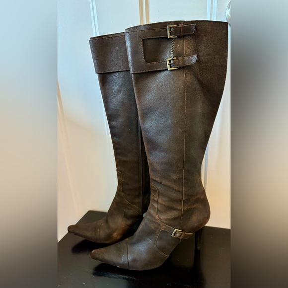 NEIMAN MARCUS Vintage distressed brown leather boots buckle detail ankle & top - Picture 2 of 11